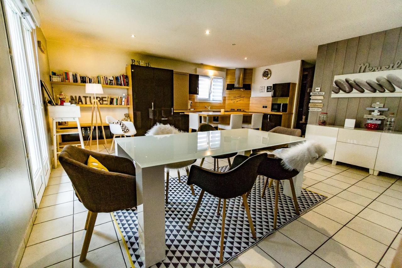 Maison moderne à la campagne Le Valdahon Exterior foto